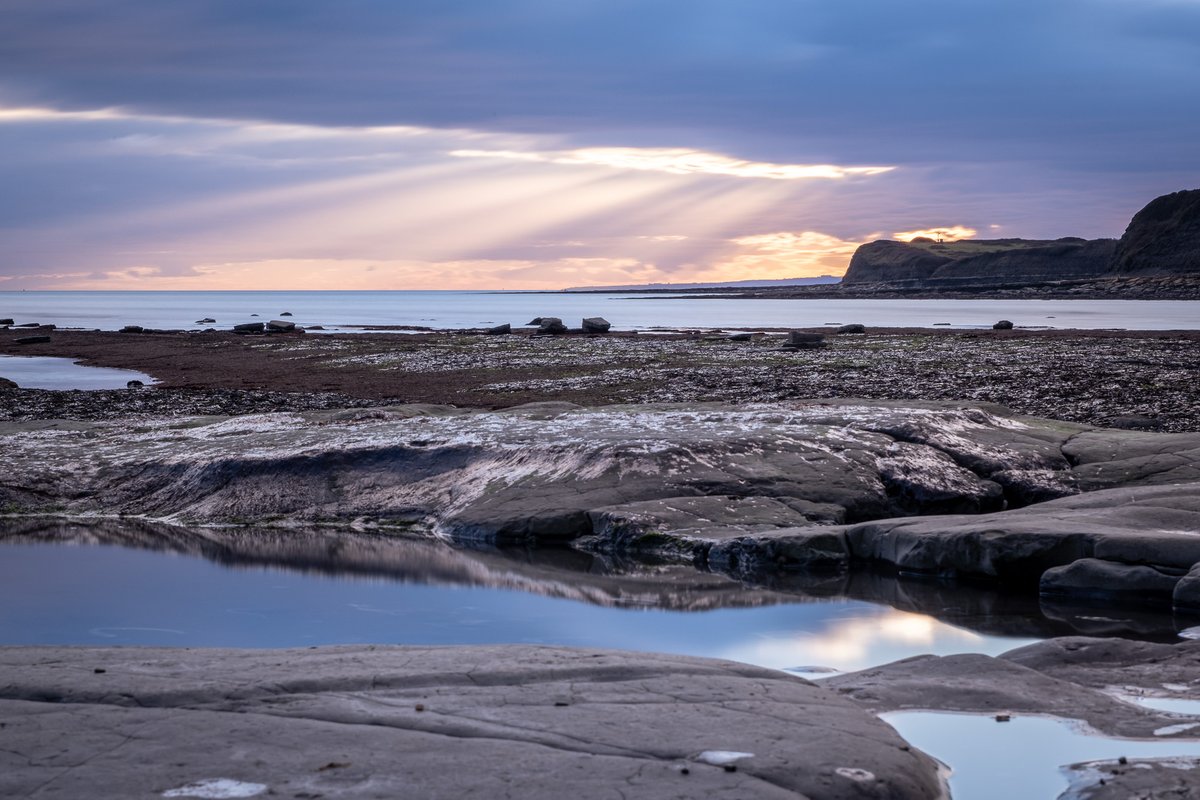 Sunrays over Kimmeridge Bay this evening #sunrays #sunset #ThePhotoHour