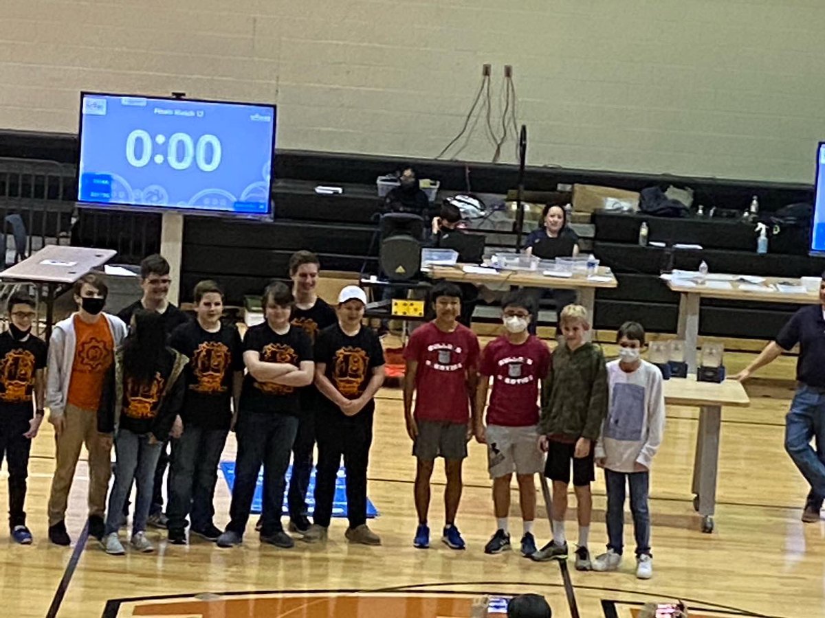 TheEdisonLab's tweet photo. The Bush Bulldog Robotics Team won 2nd place for the Teamwork Award, and qualified for the World Championship in Dallas.

Way to go BULLDOGS!
#PremierIsHere 
@NEISD_CTEC @NEISD @thebushbulldog @bushneisd https://t.co/HwkcNWpPHc