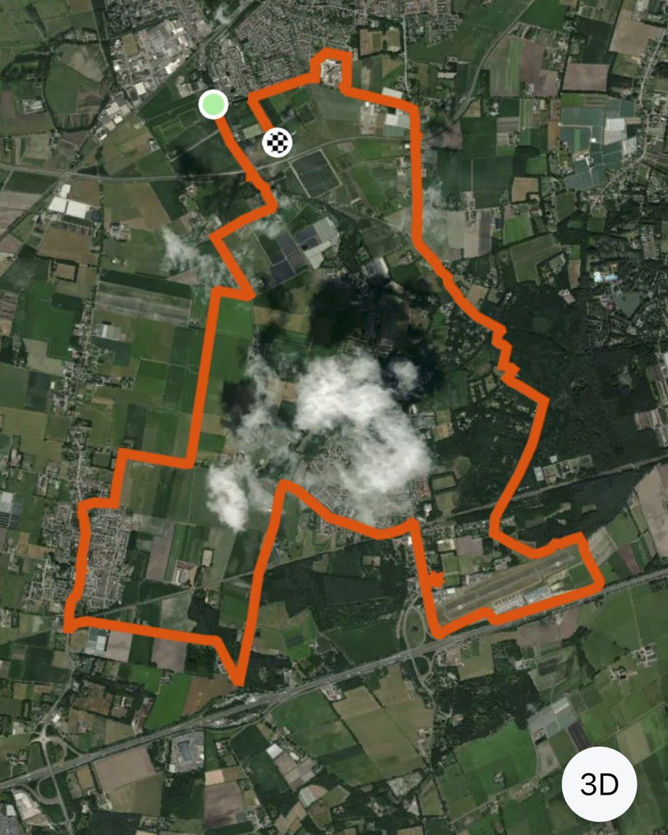 VivianSchets's tweet photo. Petje af voor #avo83 voor "Puit" wandeltocht #rondjehalderberge https://t.co/vndeUB4ydQ
