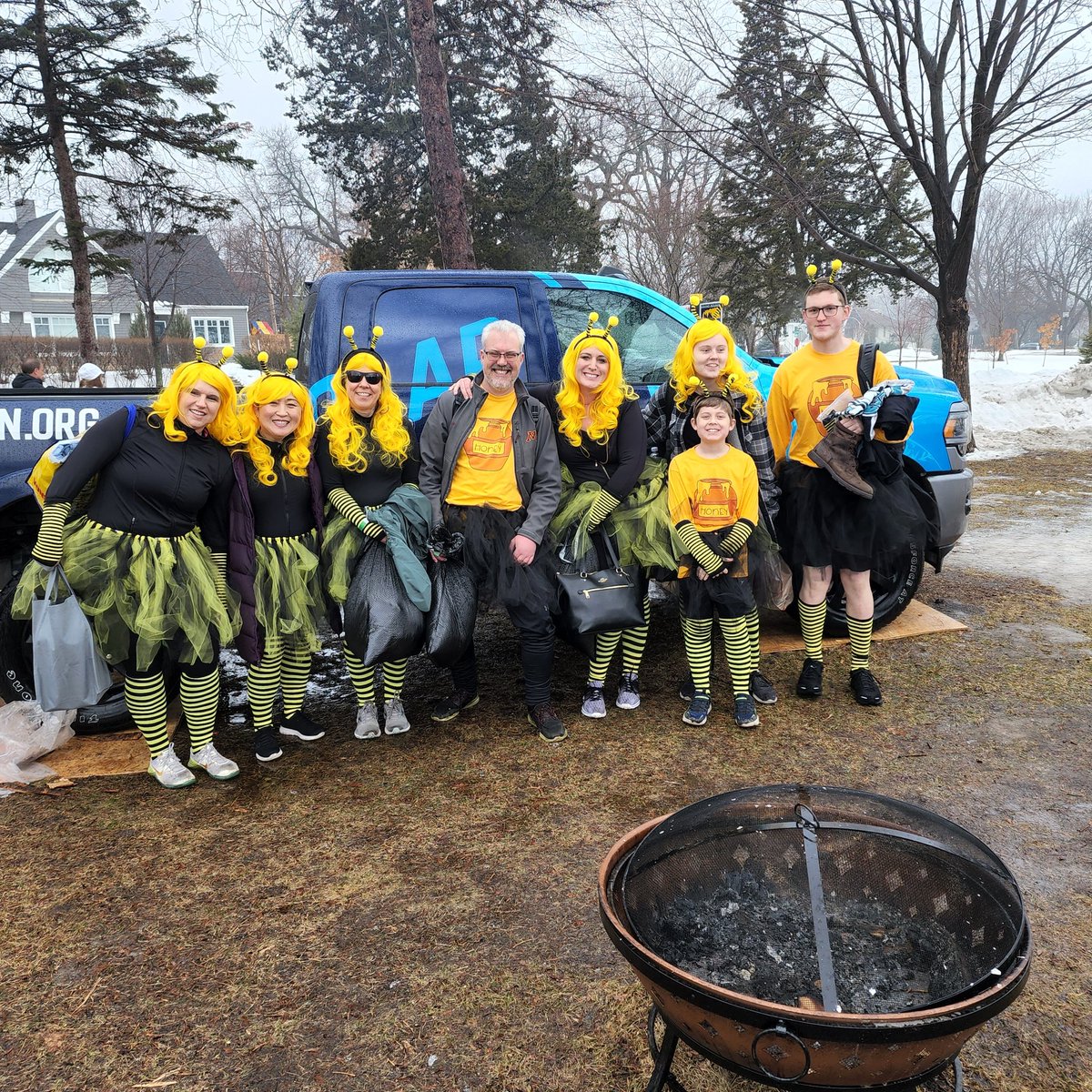 Cinder4042's tweet photo. An amazing time and fun Plunge with my favorites! @PlungeMN @WalserAutoGroup https://t.co/Y3iRdwyj5Y