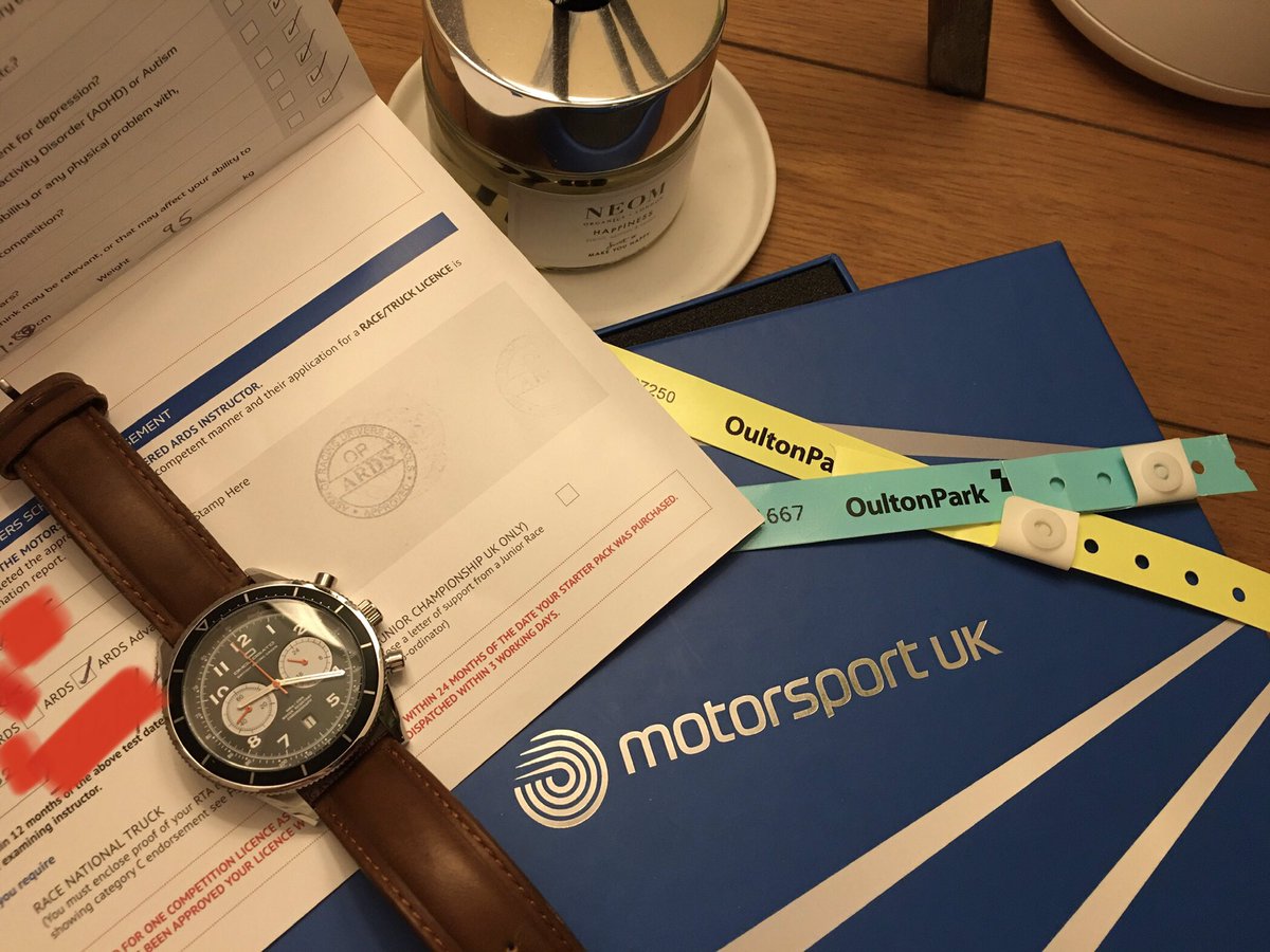 v8fettler's tweet image. @OmologatoOro WHAT A DAY!!
Kept perfect time with the only choice of watch for today. ARDS test done, coming to a track near you soon!
#olddognewtricks
#didntcrash
#M4tamed