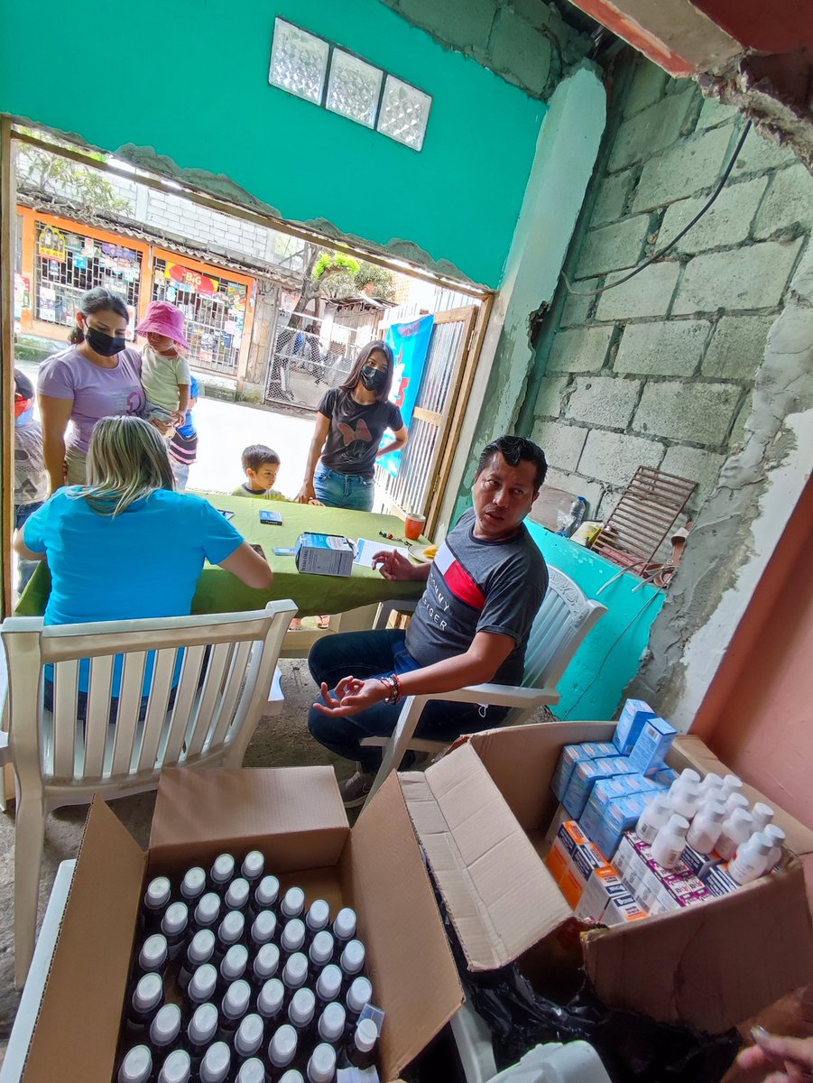 RC5Guayas_D2's tweet photo. Junto a nuestra Directora Distrital @yajasolorzano visitamos la cooperativa Francisco Jacome, donde entregamos vitaminas para los niños del sector y realizamos afiliaciones en nuestra campaña #unetealarc5 @MashiRafael @marcelaguinaga @RC5Oficial @RC5GuayasDP @ArturoJEscala https://t.co/v9ugeclaeo