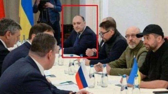 Vicente Leal on Twitter: "Fascismo extremo: Denis Kireev negociador ucraniano fue asesinado a tiros! https://t.co/s1RoWXnhmM" / Twitter