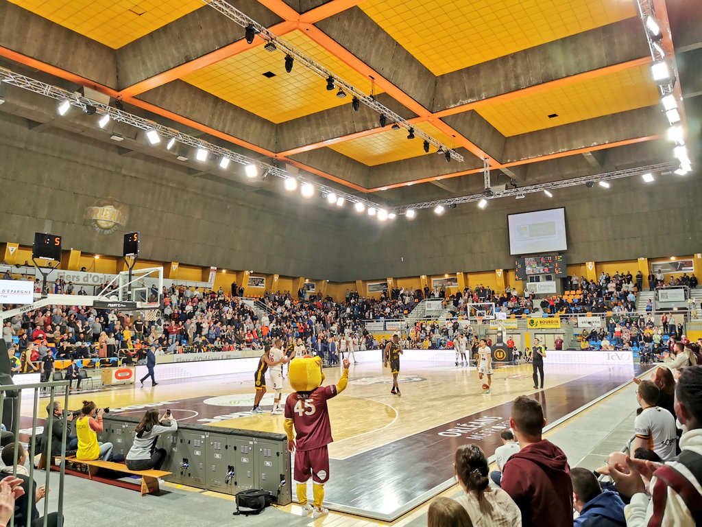 VilledOrleans's tweet photo. La recette d'un samedi soir réussi ? Une belle victoire de l'@OLB45 💪🏼🤩 face à Fos/Mer (82-74) ! #GoOLB https://t.co/nx0n307MI1