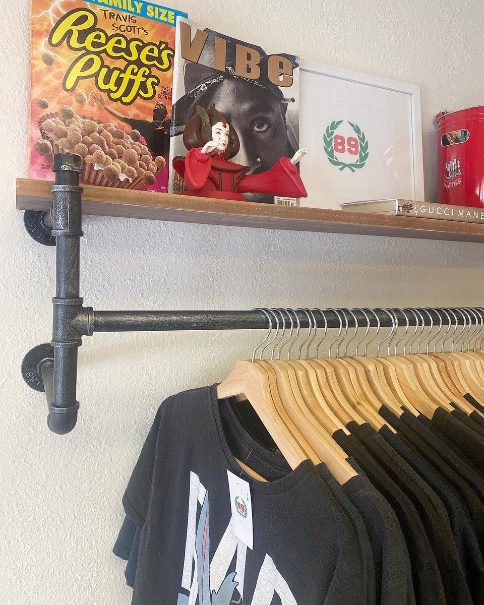 romarskiiii's tweet photo. stop by the Stacks Record shop in downtown Hayward!! Brought 40+ music pieces for the first collection! We will be hosting a vintage market event next Friday evening❤️ Stay tuned‼️ https://t.co/cJb0hRDZS9