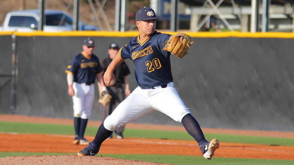Mississippi college just pulled off an upset over the number 1 ranked Tampa 4-3. They had a stellar start from Jackson Bridges going 8 innings only allowing 6 hits and 2 earned runs. Then closer Brooks Warren punched out the side to secure the win. <a href="/GoChoctaws_BB/">Mississippi College Baseball ⚾️</a>