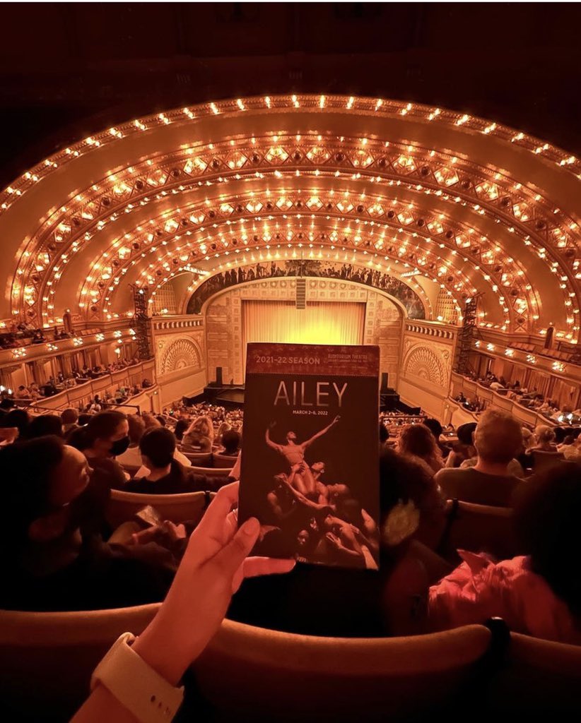 DoolittleEleme1's tweet photo. So excited to have our students experience the Alvin Ailey performance today!!! @ChiPubSchools @ChandraSMathias @CrislerJoan @FulcrumEdSolns @TheFundChicago https://t.co/g4wX8pYqd2