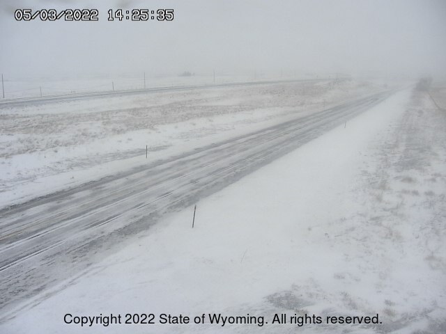 NWSCheyenne's tweet photo. 230 PM 3/5 - Radar Update! The heaviest snow has tapered off. Blowing snow will remain a concern. #WYwx #NEwx
Road Conditions/Info:
- WY: https://t.co/OOMDJEMVbm #WYOroad
- NE: https://t.co/k7eJNyTd8d #NEroad
Webcam from WYDOT: US 20 at Duck Creek (8 miles west of NE line) https://t.co/BzpkbCBKap