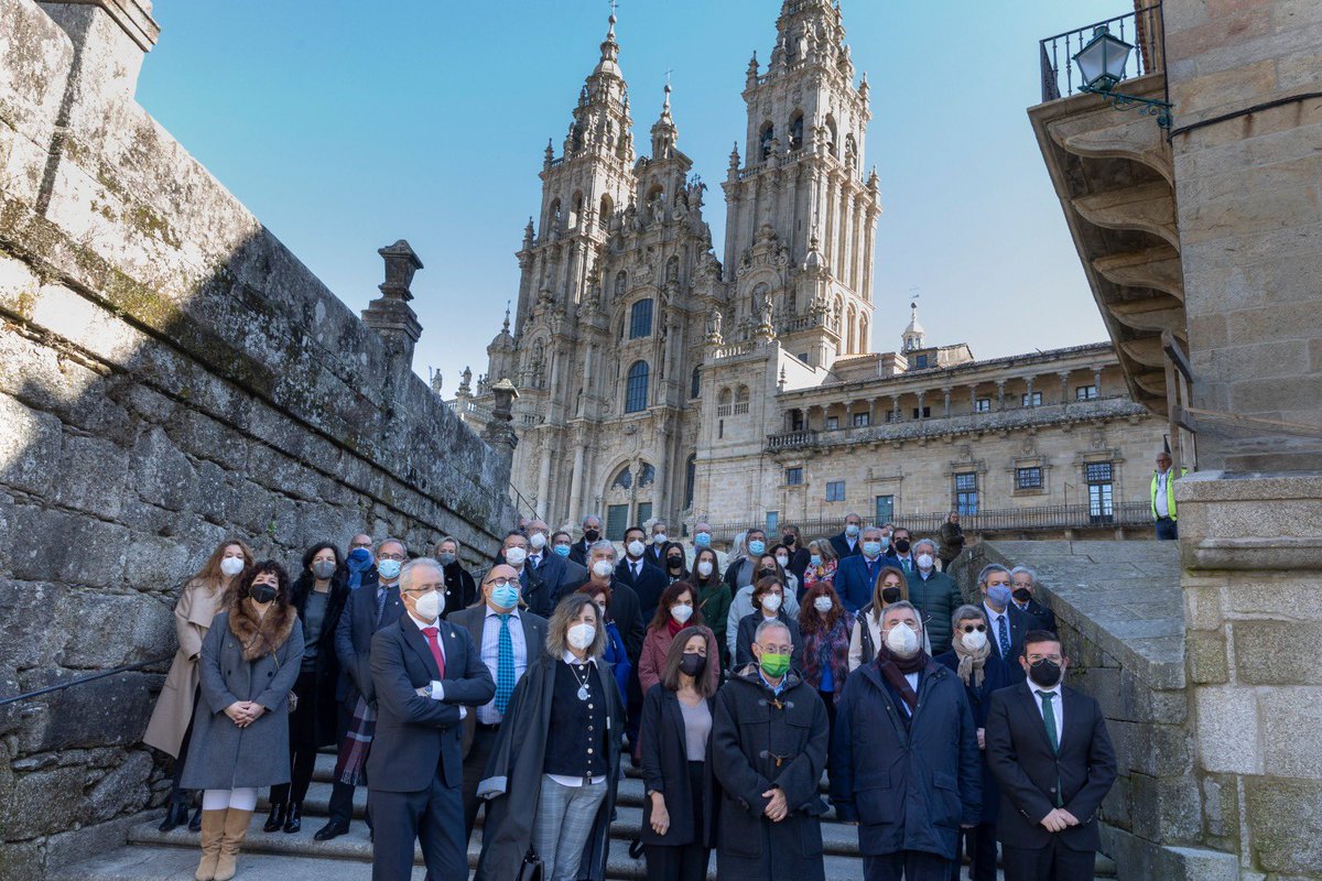 COMC_Oficial's tweet photo. Manifesto "As respostas están nas Ciencias" promovido polo @COMC_Oficial e apoiado polas Academias de Galicia, os Colexios Profesionais e os Centros Universitarios de Ciencias da Saude. #asrespostasnaciencia https://t.co/rsKqjo4HQ0