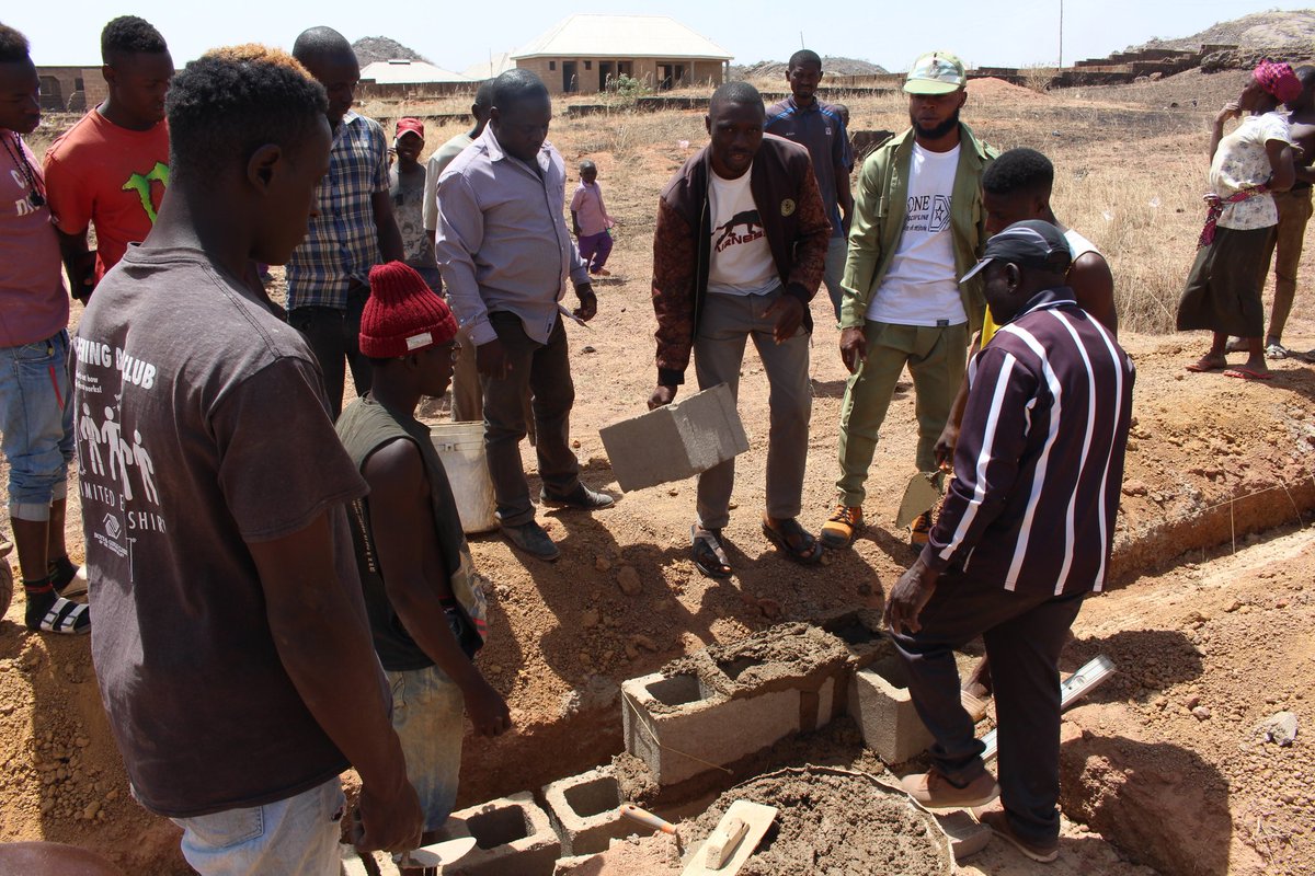 MartinBassey_'s tweet photo. Foundation laying for Rangarasang School Building Project: a construction of 3 Classrooms Block for LEA Pri. Sch., Rangarasang, #Jos Plateau State. This is my personal @officialnyscng #cdsproject in collaboration with Rangarasang Community Dev. Association. #LeaveNoOneBehind https://t.co/9jmpIFHS5R
