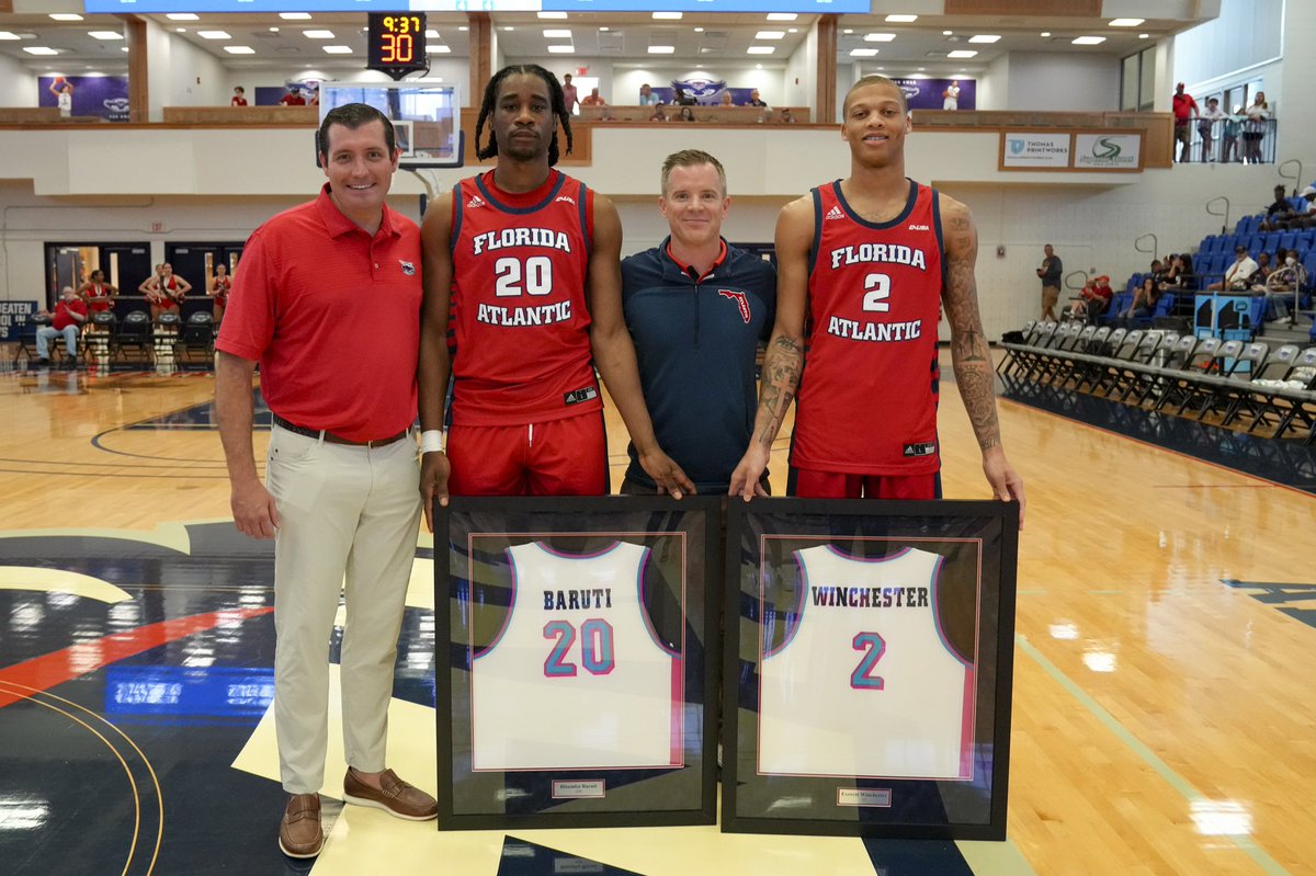 Sending our seniors out in style 🤟

#WinningInParadise