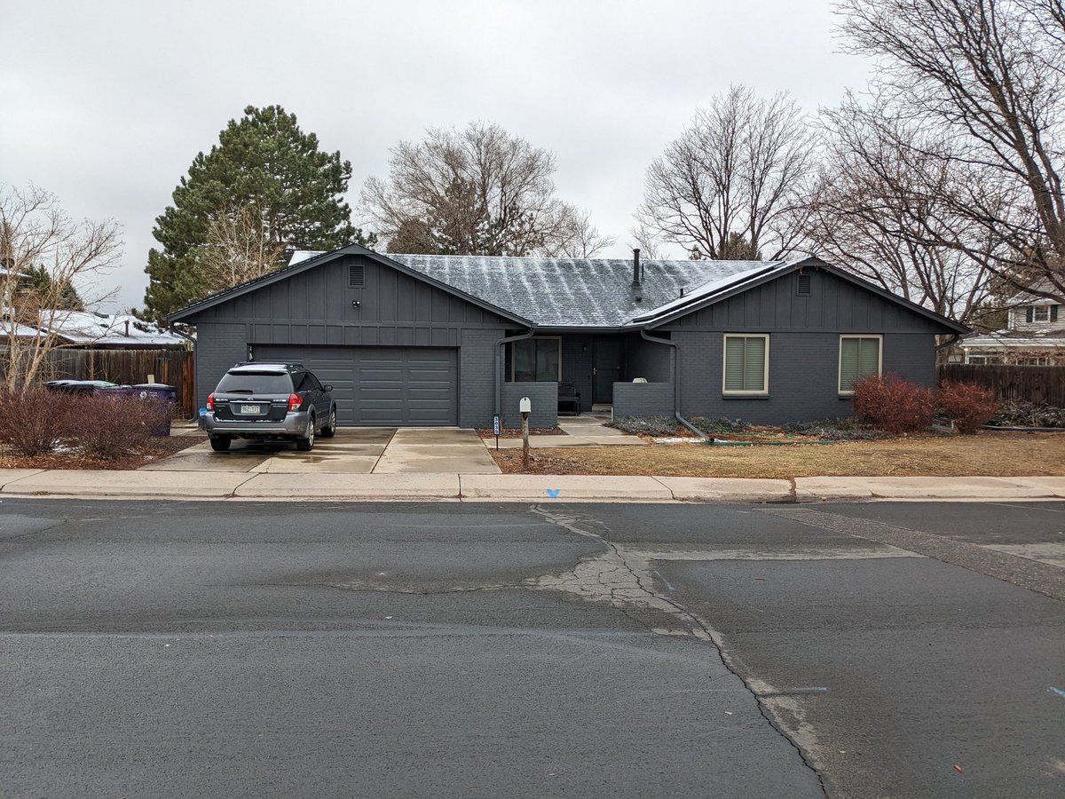 TonyTyme's tweet photo. Had our house painted last week, and according to our neighbors, the previous exterior was pretty unremarkable... "What color was your house again?"... the brick had an unflattering #GermanSmear that we were happy to get rid of. #NewPaint #WeLoveIt https://t.co/lUWv2ujr1Z