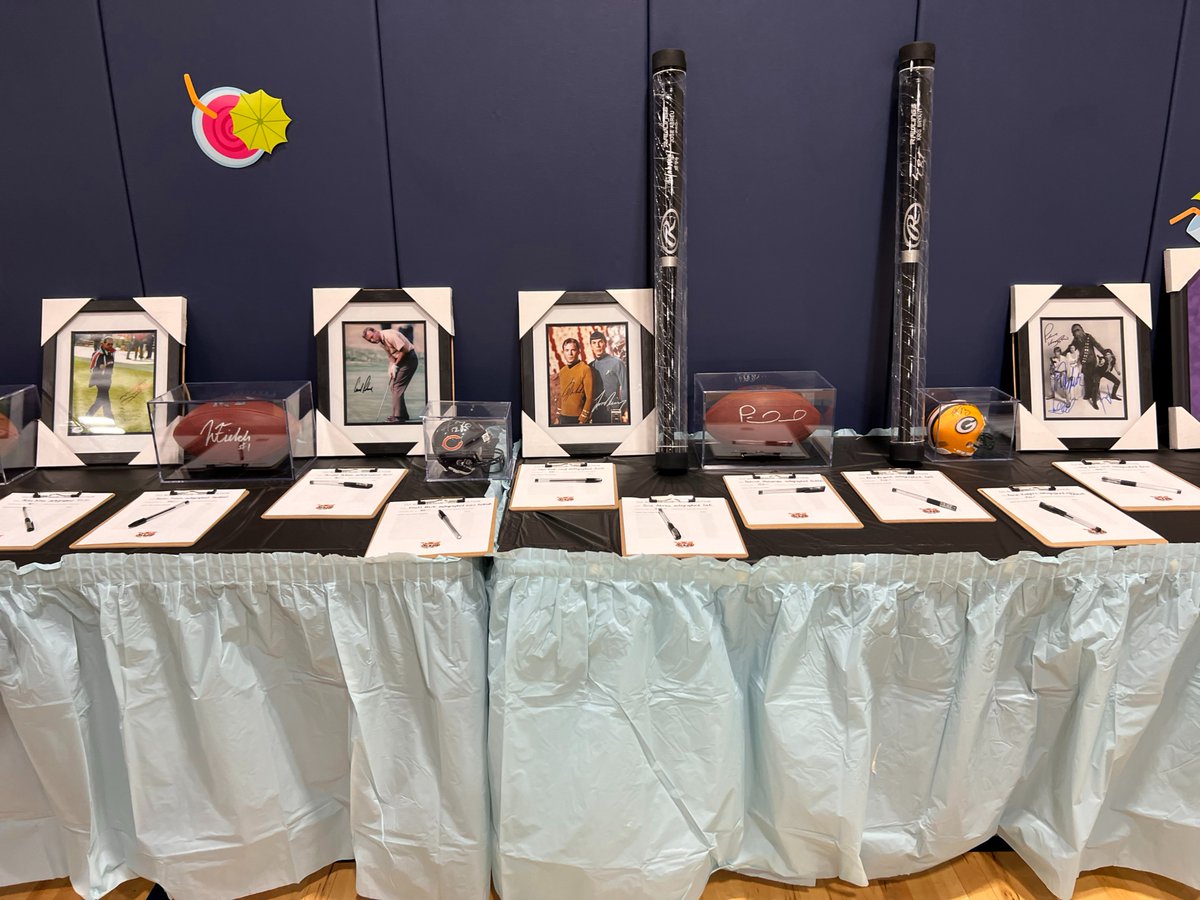 CLC_Boosters's tweet photo. We are ready for Game Night!!! So many amazing raffle and silent auction items. We weren't able to do online bidding, so if you aren't attending, call your friends that are and have them bid for you!

Many thanks to @PureSweatCL for donating this great space! https://t.co/HwWfjnl4rf