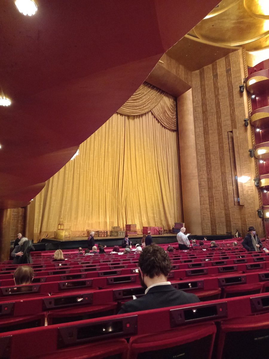 An excellent perf of Ariadne auf Naxos @MetOpera - @LiseDavidsen was sensational. And this was the view from my $25 seat. 🙏 for #rushtickets