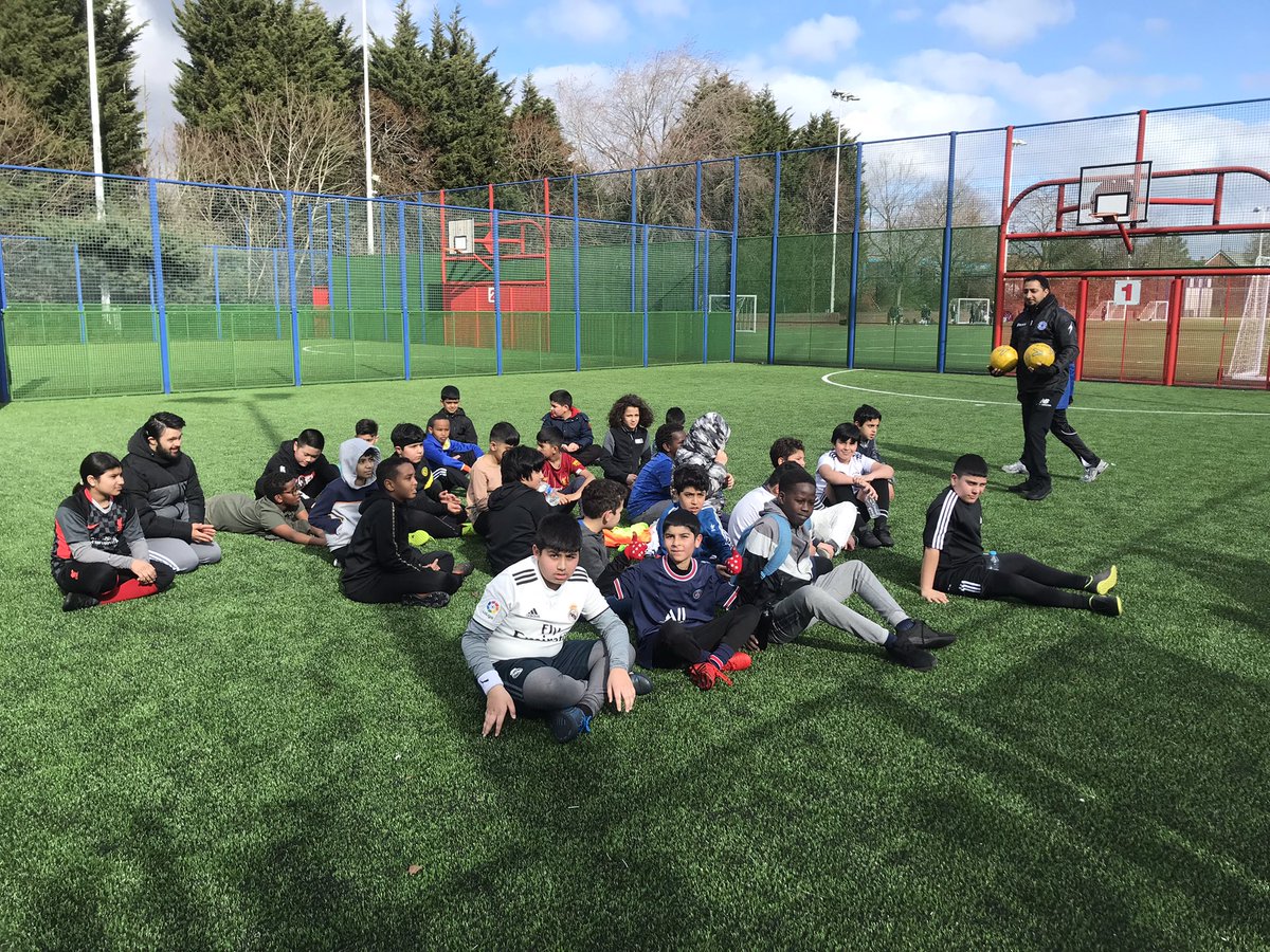 01Khattak's tweet photo. BYSA recreational Saturday morning session kids all out having a great time want to get involved playing or volunteering get in touch #bysa_fa https://t.co/7Ig4i8kLMB