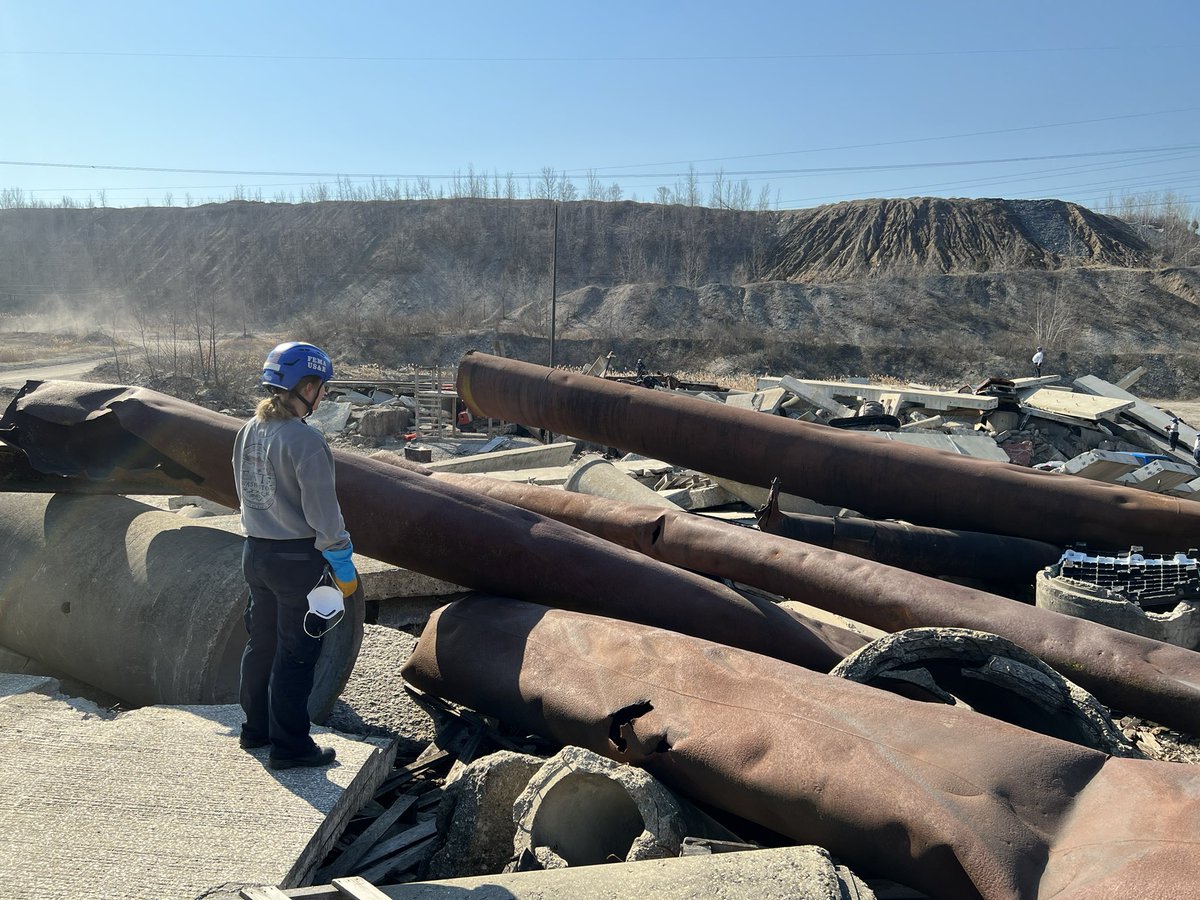 Hung out with the <a href="/IN_Task_Force_1/">Indiana Task Force 1</a> K9 Division this morning, met some cool dogs, hid one of the residents in the rubble. It was a good day