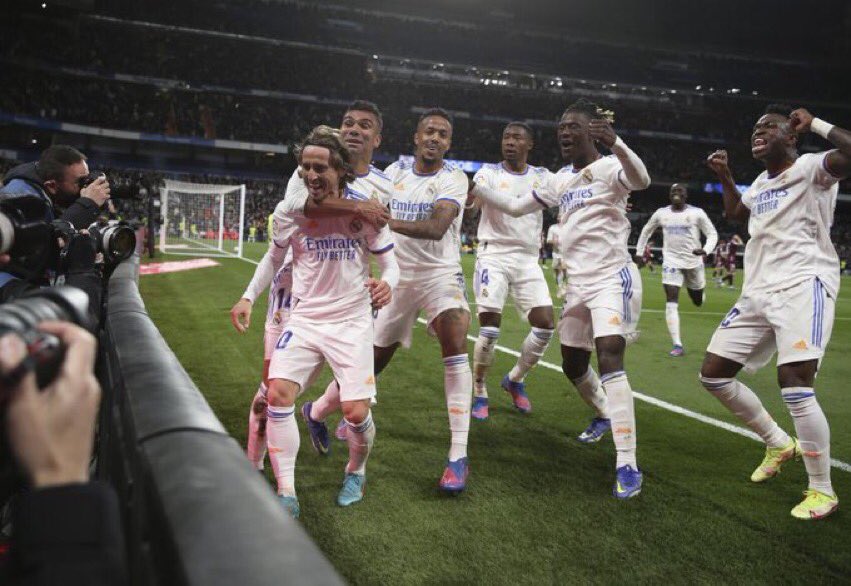 _70lr_'s tweet image. ومساء فيه حضور ريال مدريد كيف لا يكون جميلا؟😌❤️✅