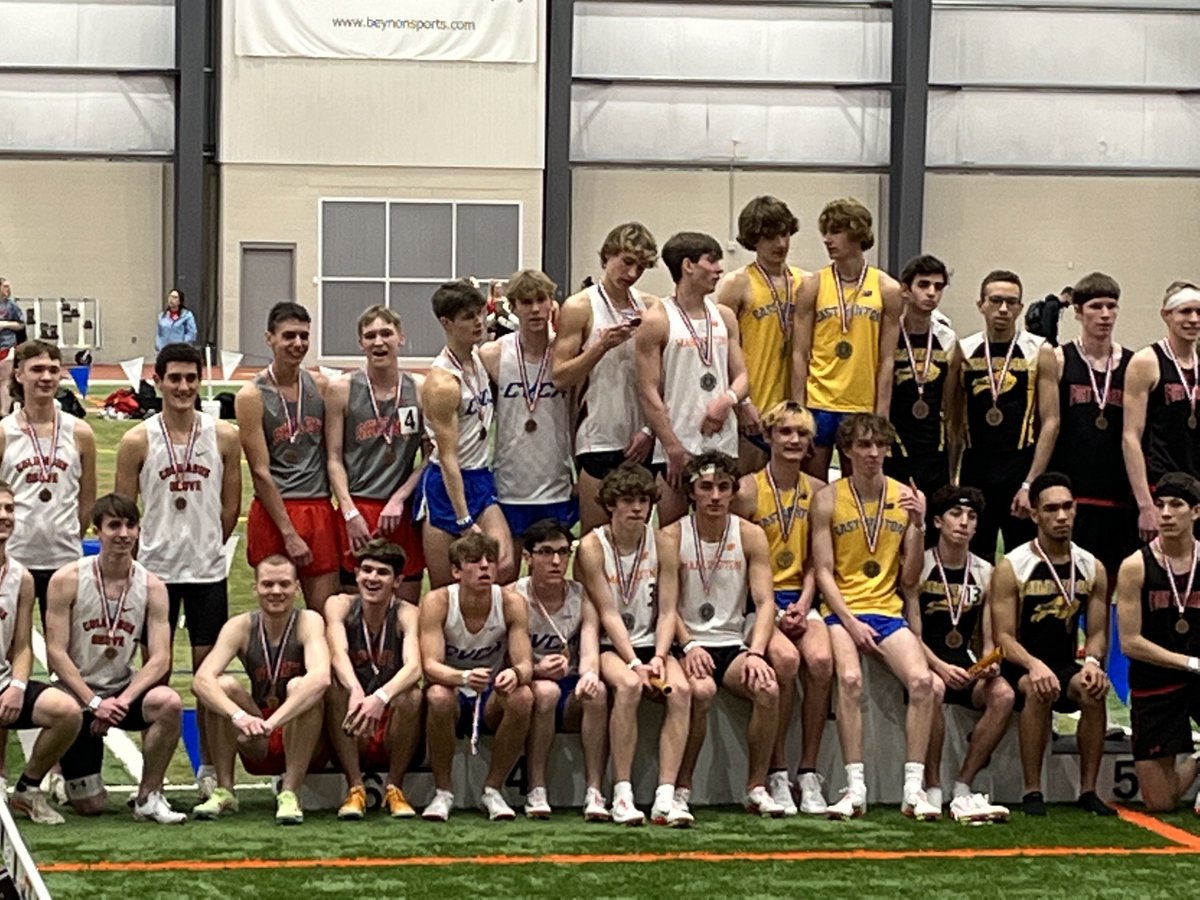 Boys 4x8 of Dininger, Finnegan, Hendrickson and Hendrickson were 6th at Indoor State. Time of 8:16