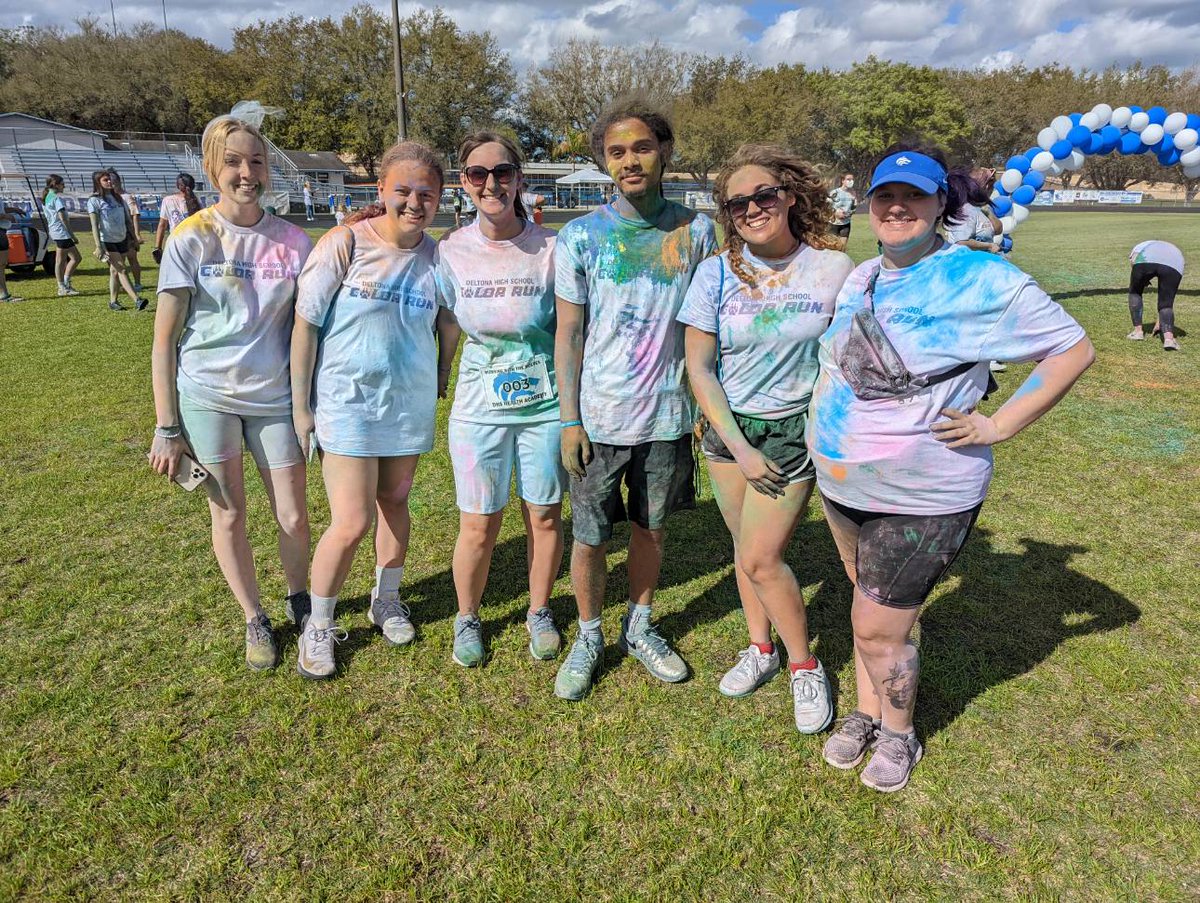 MrsDAversaAVID's tweet photo. Had such an amazing time at the DHS Color Run today!!! Thank you @deltona_hsa We loved it! 💙🐺🤍 @DHSHappenings https://t.co/KoIS9d9KFX