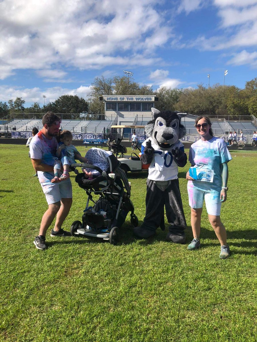 MrsDAversaAVID's tweet photo. Had such an amazing time at the DHS Color Run today!!! Thank you @deltona_hsa We loved it! 💙🐺🤍 @DHSHappenings https://t.co/KoIS9d9KFX