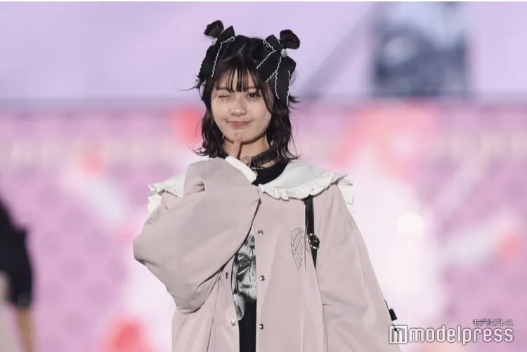 hono_tako's tweet photo. ♡@_yunachannel ♡

モデルプラスさんの写真だけどあんくのステージ鬼かわいかったよ🥺💖
特にこのウィンクでキュン死しちゃいました💘 https://t.co/OgLGYUCF8T