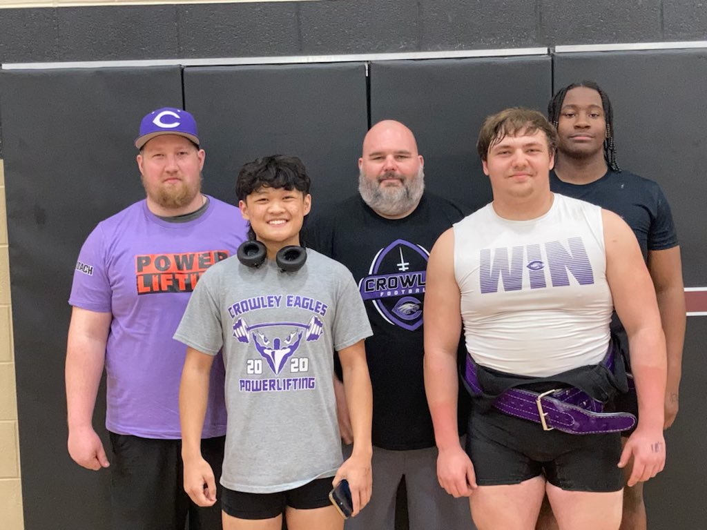 ResendezJJ's tweet photo. Had a blast watching these guys compete at Regional Powerlifting today!! Worked hard and set a few PR’s!!! @Evan_Warren1123 @DaCorien61 @CoachJJohnson71 https://t.co/PgusT4o1Yg