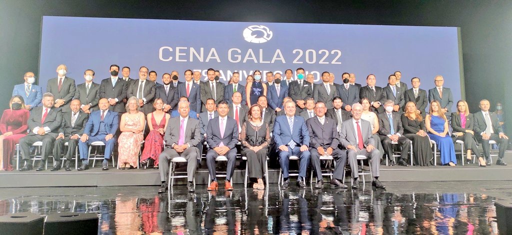 enoch_cfz's tweet photo. Estuve presente en la toma de protesta de la mesa directiva 2022- 2023 de @Canacintrap así como en la cena de gala por su #79aniversario. (1/2) https://t.co/9TiAwDihRM