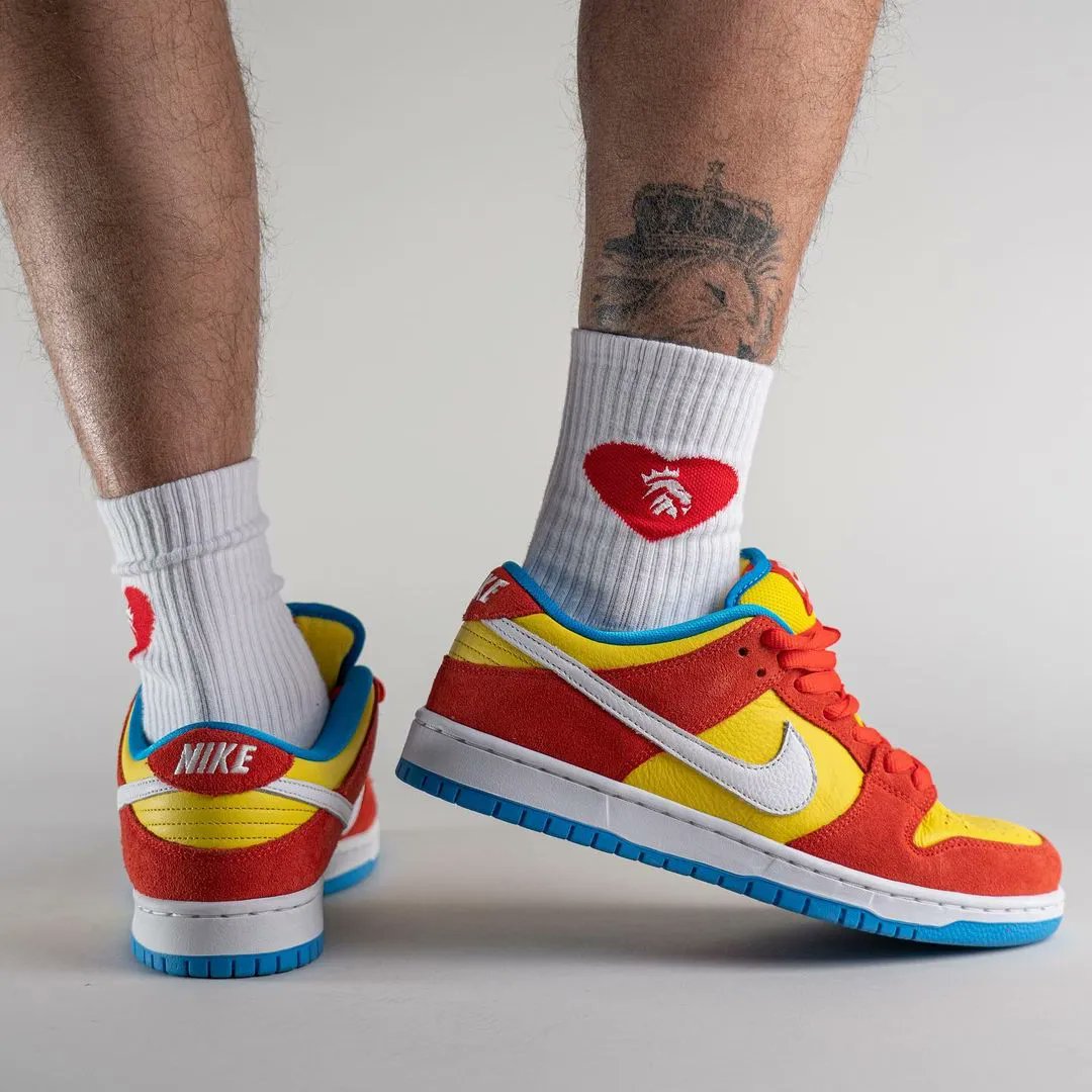 JustFreshKicks tweet media