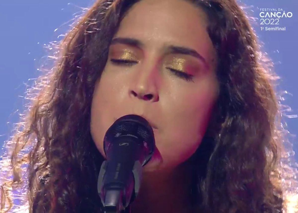 Times I've listened to Saudade, Saudade by Maro: almost 200

Times I haven't cried with 'tem tanto que trago comigo, foi sempre o meu porto de abrigo - e agora nada faz sentido, perdi o meu melhor amigo': 0

Exquisite and heartbreaking and hauntingly beautiful

#festivaldacanção