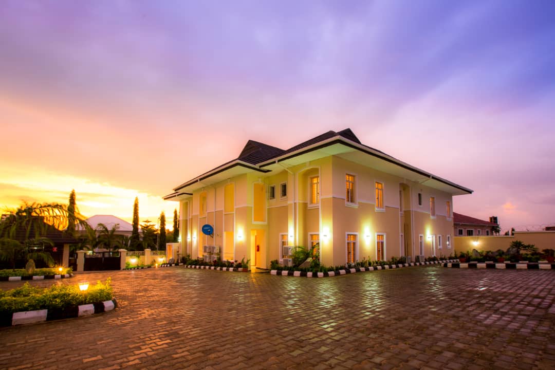 Dinma55's tweet photo. Short let property in asokoro Abuja https://t.co/uxXNZhI1Mn