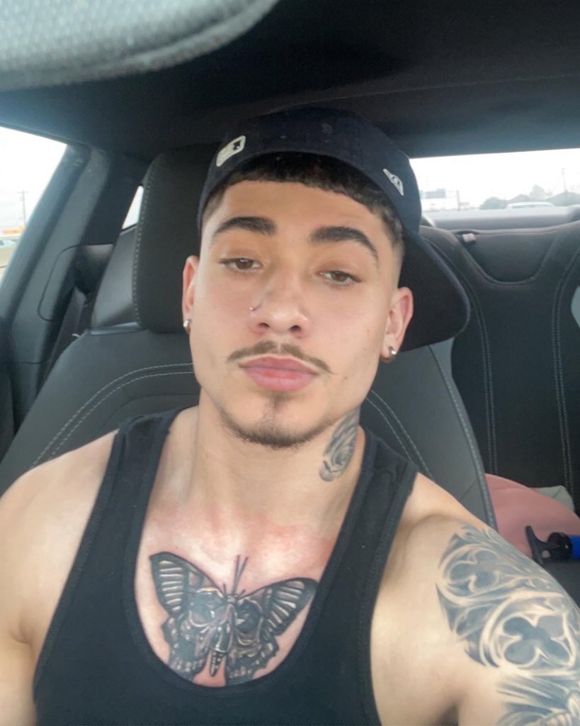 Strip4Jon 🌟 .06 on Twitter: "RT @jonnfigg: come for a ride https://t.co/QDpoZRH55d" / Twitter