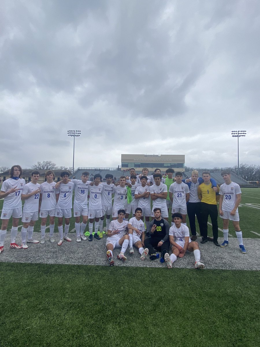 Big time result in today’s match vs #9 Terrell in R2 4A. Final 1-1. 🥅 Henry H. 🅰️ Aiden L. PKs win 4-2 <a href="/jake_p2772/">Jake Pecina</a> w 2 huge saves. Resiliency &amp; desire by all. The Raiders clinch a playoff spot for the 8th year in a row!! ⚽️🏆 #D2W #hwpo
@LethalSoccer <a href="/tascosoccer/">TASCO</a> <a href="/SunnyvaleISD/">Sunnyvale ISD</a>