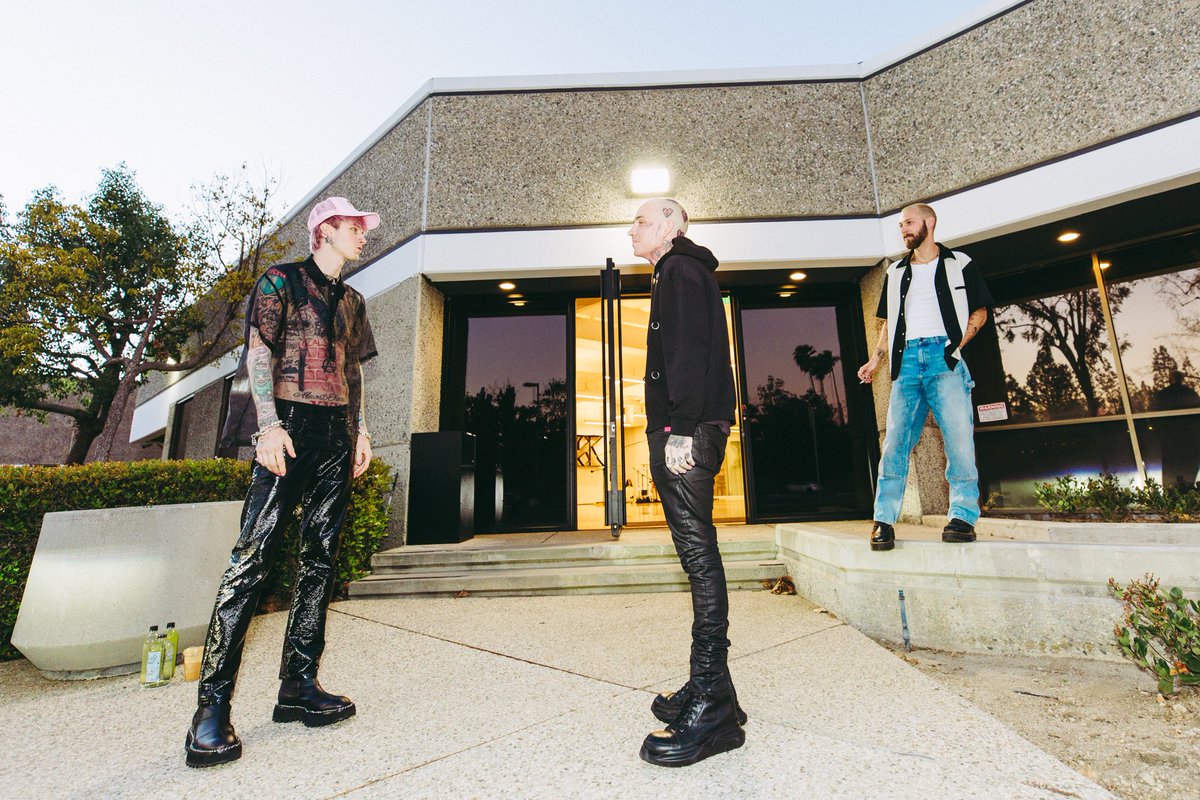 iamblackbear's tweet photo. 👨‍🍳💔 https://t.co/sMv1Xkn5UE