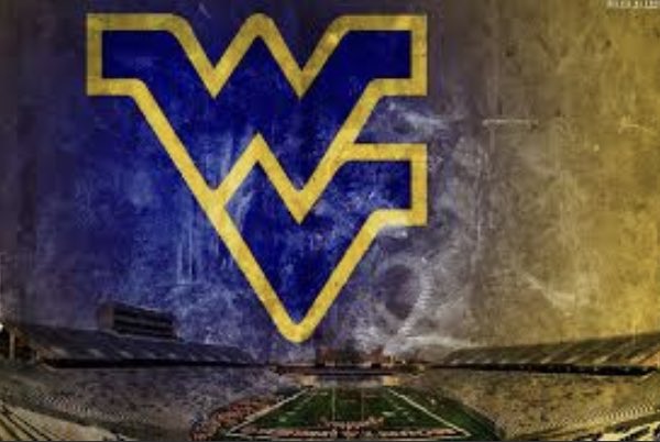 brandonsolis08's tweet photo. Blessed to receive a offer from West Virginia University!! @CoachMooreWVU @SGasperWVU @DilfersDimes @coachwilliams77 @LAmustangFB https://t.co/NymcV6XxBC