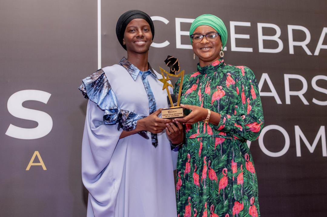 SheAwardsGambia's tweet photo. Positive Social Influencer of The Year Award goes to @TheJamaJack  🎉 🤩🤩
(Received on behalf of) 

Presented by - Ms. Mam
Lisa Camara, Women's Rights Activist

#SheAwards220
#IWD2022 https://t.co/0G7hQPWQTv