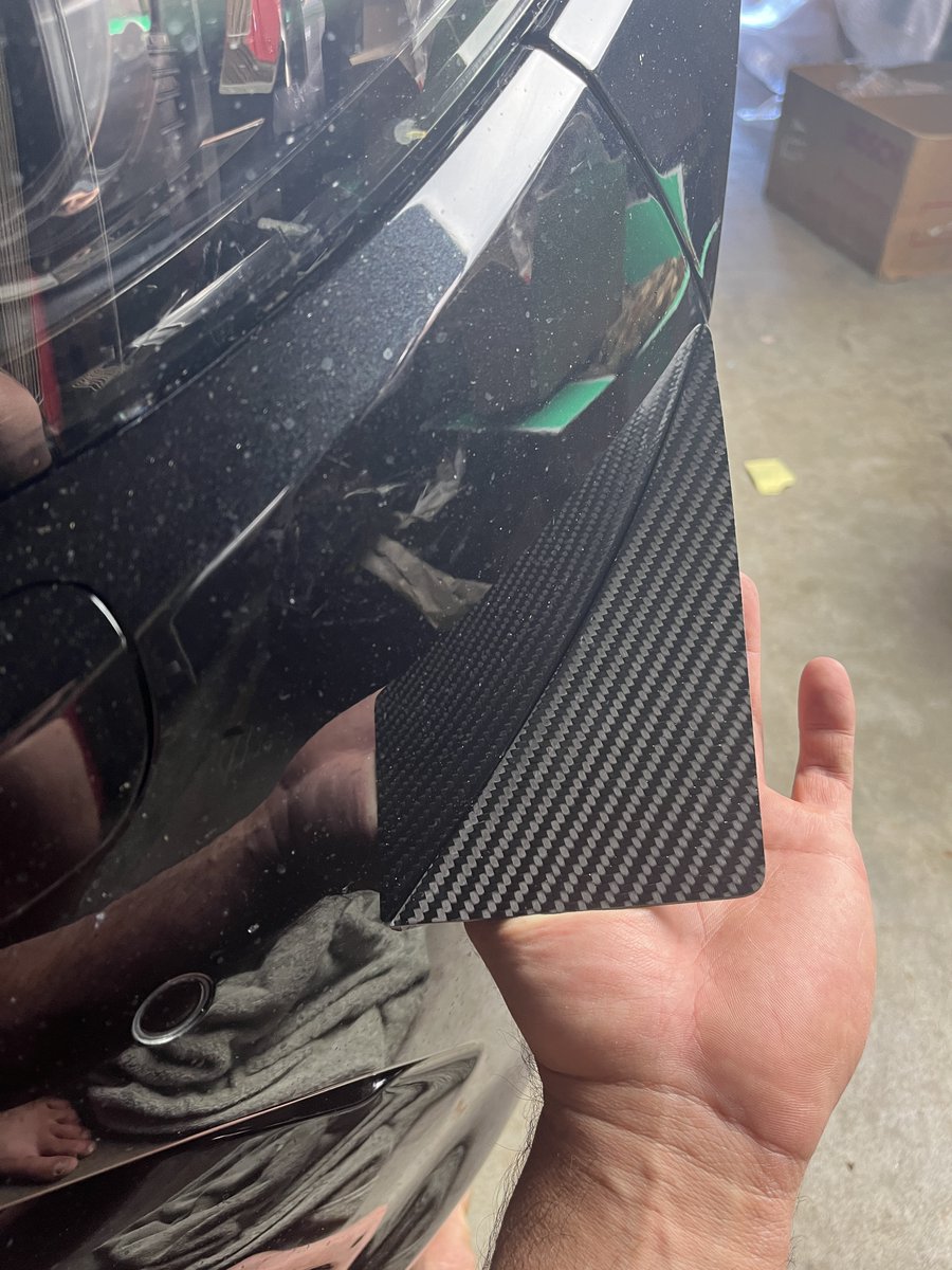 Genyosaii's tweet image. My next #trackprep modification for my #AlfaRomeo #Giulia QV is added downforce.

Nothing crazy. Going with the #GTA rear wing and a set of canards up front.

These canards are actually for my #4C, but also fit the contours of Giulia as you can see.