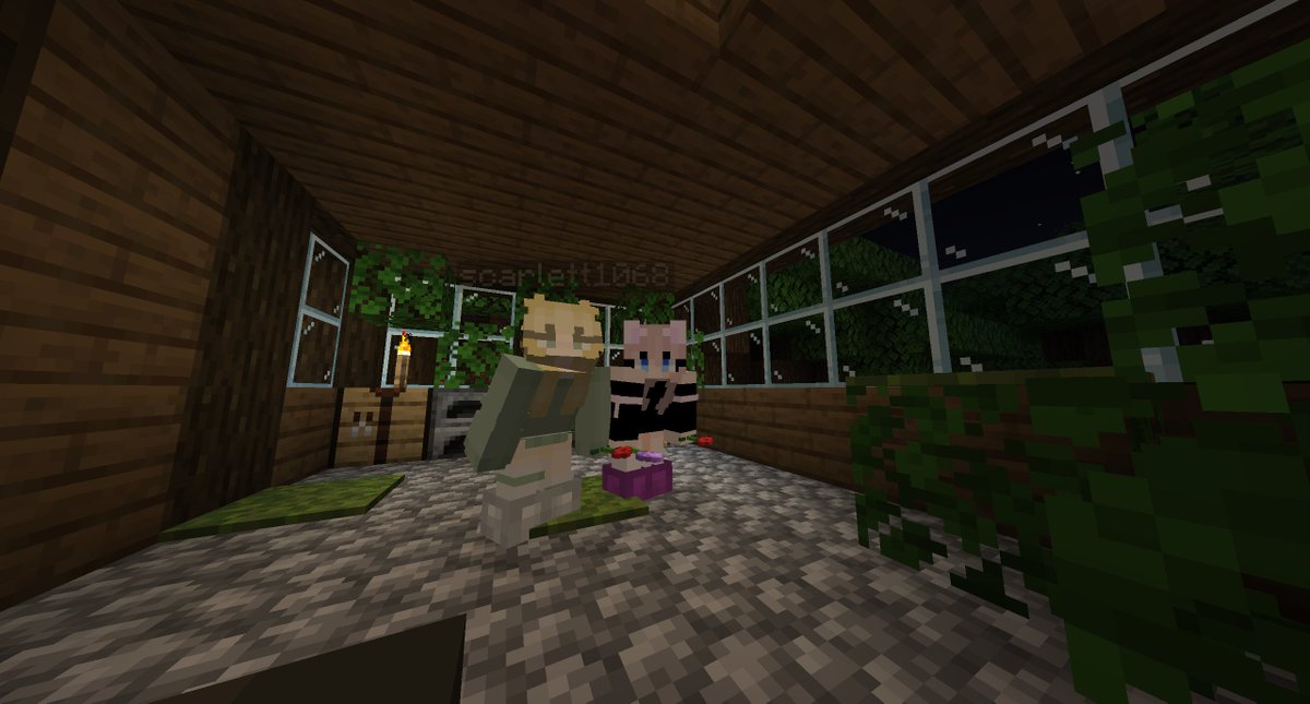 _clovera's tweet photo. scarlett and i :) https://t.co/nHvkB8AP5H