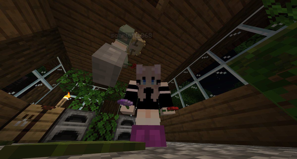 _clovera's tweet photo. scarlett and i :) https://t.co/nHvkB8AP5H