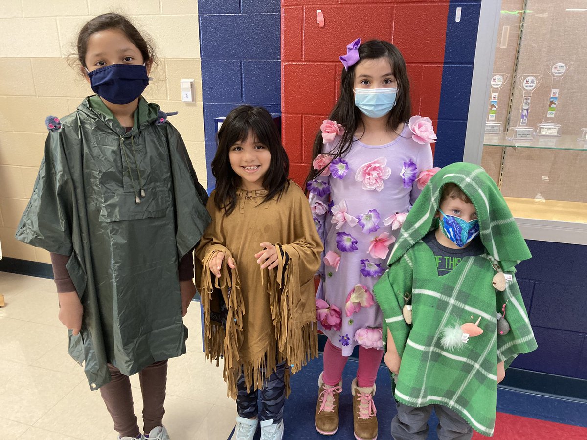 JDaigle_'s tweet photo. Favorite Storybook Character dress up day #ReadAcrossAmerica2022 @NISDMurnin @NISDLib https://t.co/qGXQqpv9p1