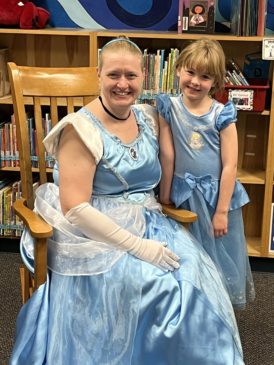 JDaigle_'s tweet photo. Favorite Storybook Character dress up day #ReadAcrossAmerica2022 @NISDMurnin @NISDLib #CinderellaLibrarian https://t.co/62NfCfR0KR