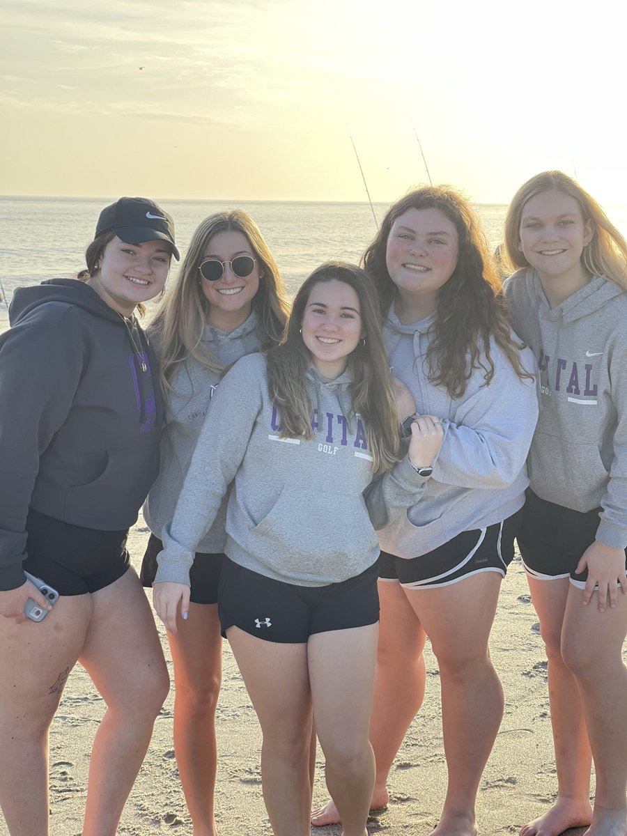 coachgarciapga's tweet photo. Spring Break …..island style #capgolf https://t.co/r4lFGsgl2u