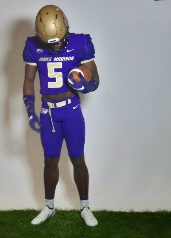 Qur4nB's tweet photo. Enjoyed The Visit At JMU! Thanks For Having Me! @mhalloliver @CoachBirkett @EddieWhitley37 @JMUCurtCignetti @CoachShanahan_ https://t.co/1MdcDkQsQz