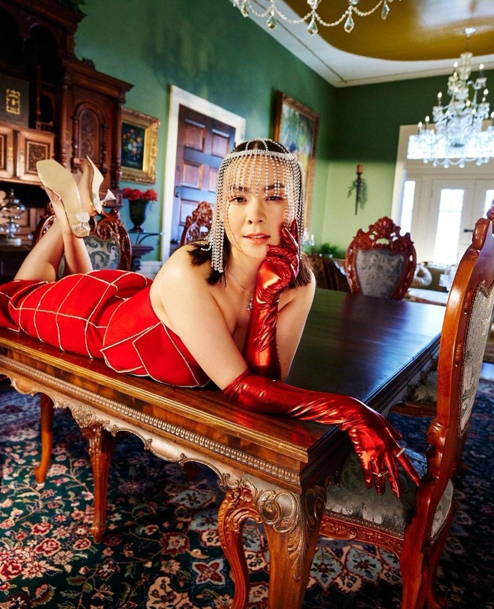 MitskiUpdates's tweet photo. Mitski for Bust Magazine https://t.co/2n7zqP2c6M