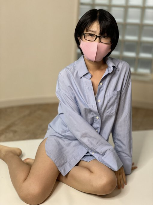 彼シャツのメガネお姉さんさんはありですか？ https://t.co/JeGJgvvWWH