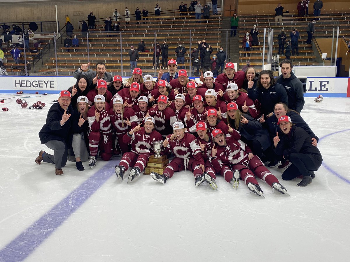 ecachockey's tweet photo. CHAMPS!! https://t.co/AlZEXmYUhJ