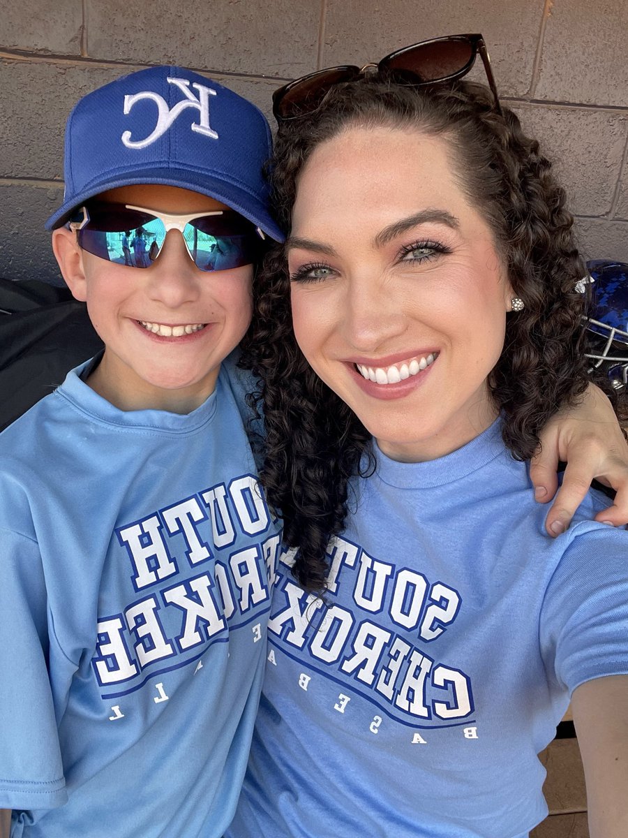 MandyAUtiger19's tweet image. Opening Day!! Go Royals! ⚾️ #springbaseball
