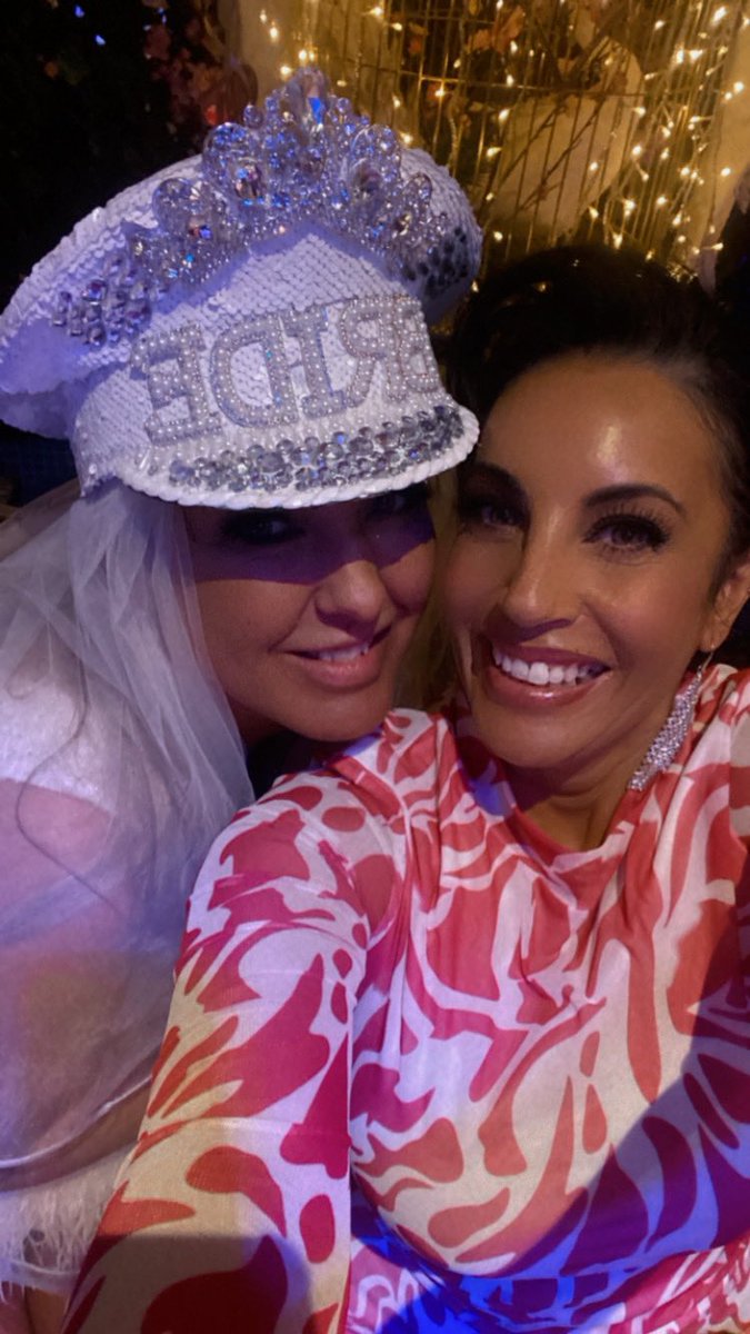 samina_monaghan's tweet photo. Nothing Beats a Good Hen Dooo ๐๐ฐ๐๐ฅ๐พ๐ฅ๐ซ
#TheMonaghanGirls #HenNight #GirlieFun #TheMaddness
#Loveit ๐ #Glasgow ๐ด๓ ง๓ ข๓ ณ๓ ฃ๓ ด๓ ฟโค๏ธ๐ด๓ ง๓ ข๓ ณ๓ ฃ๓ ด๓ ฟ๐ซ @TALIAMARWAHA @khayianamaria @lorrainehadjni โค๏ธโค๏ธโค๏ธ๐ซ https://t.co/uVFNLw4yoU