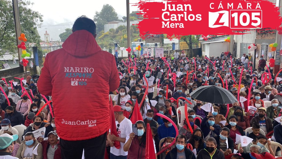 Jucarmera's tweet photo. El desarrollo va de la mano del progreso, y sin duda, esto cambiará la situación actual de nuestro departamento estigmatizado por la violencia.

Así se lo dije a los buesaqueños que me acompañan y que confían en nuestras apuestas.

Hoy #Buesaco es #JuanCarlosMera #L105. https://t.co/0TR48sKq68