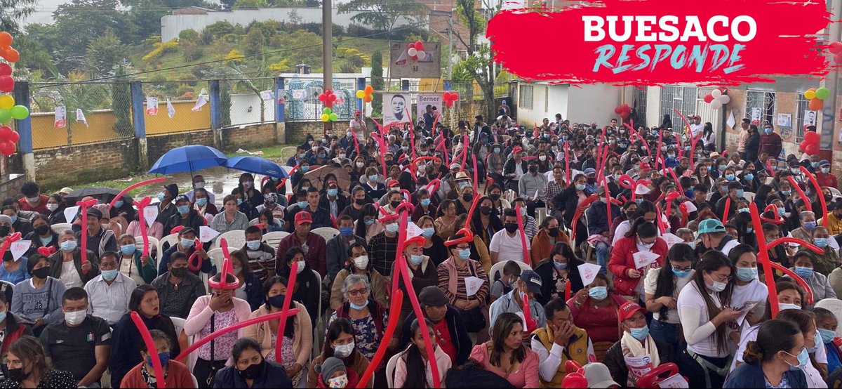 Jucarmera's tweet photo. El desarrollo va de la mano del progreso, y sin duda, esto cambiará la situación actual de nuestro departamento estigmatizado por la violencia.

Así se lo dije a los buesaqueños que me acompañan y que confían en nuestras apuestas.

Hoy #Buesaco es #JuanCarlosMera #L105. https://t.co/0TR48sKq68