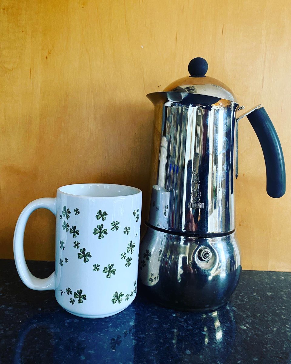 PirozziPrint's tweet photo. O’Donnell’s Storey! ☘️Link in Bio 💚 #stationery #StPatricksDay #etsy #etsyshop #smallbusiness #supportsmallbusiness #march #gifts https://t.co/w1mkXUBvkr